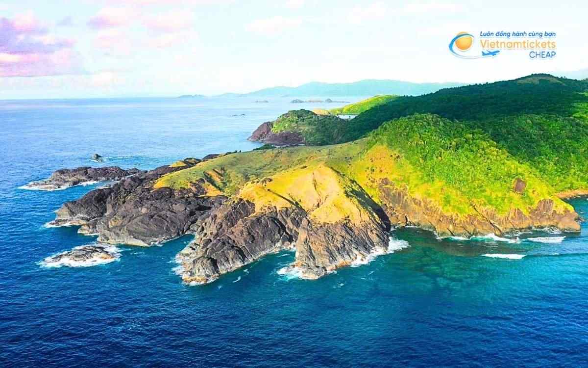 Vé máy bay đi Virac bao nhiêu tiền?