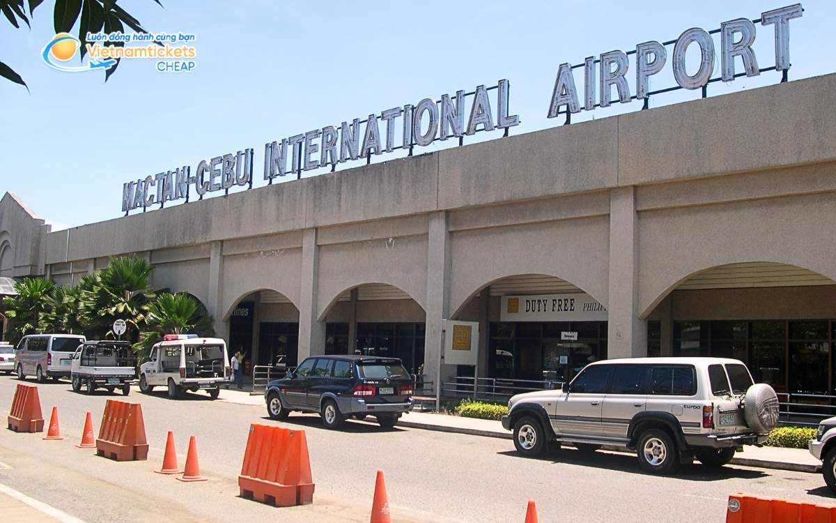 Bay đến Tagbilaran hạ cánh ở sân bay nào?